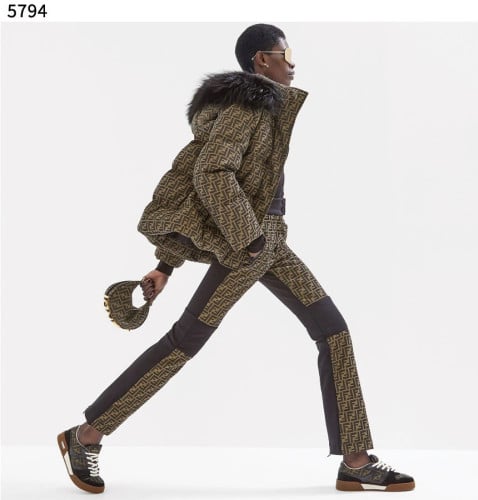 #팬디 [FENDI] 수입프리미엄급 펜디 매치 블랙 스웨이드 캔버스 로우탑 신상 입고💢 #태그 #신발 #5794