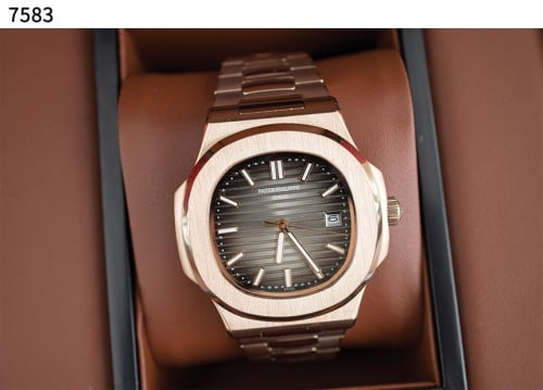 #파텍필립 [Patek Philippe] 노틸러스 로즈골드 금통신상입고💢 #시계 #7583