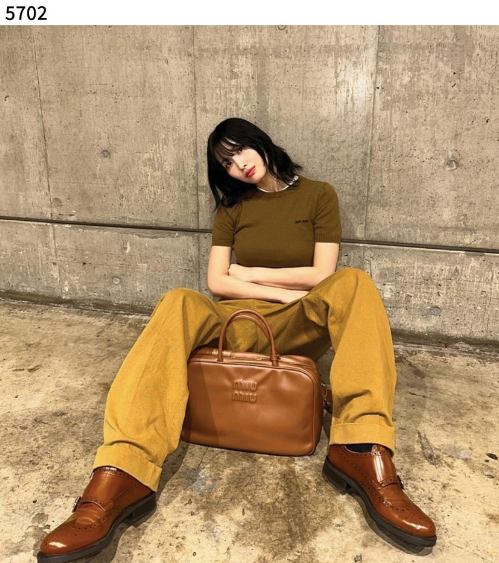 #미우미우 [MIU MIU] 수입프리미엄급 미우미우 가죽 탑 핸들 백 신상 입고💢 #태그 #가방 #5702