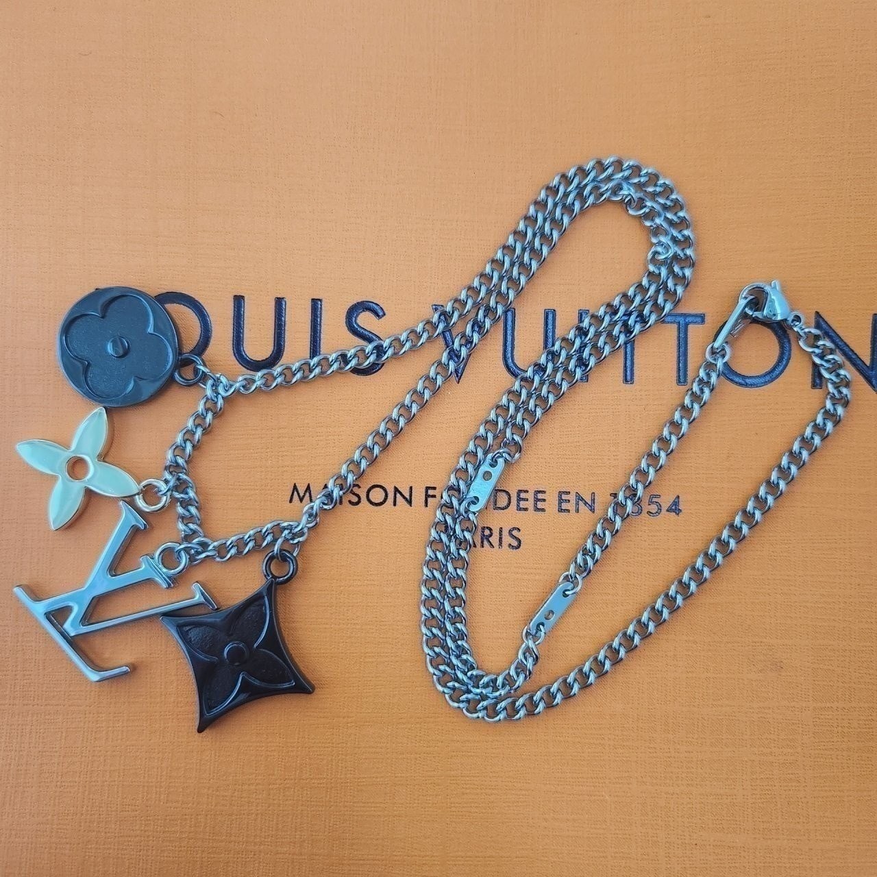 💕 [460번] 루* 인스팅트 펜던트 목걸이