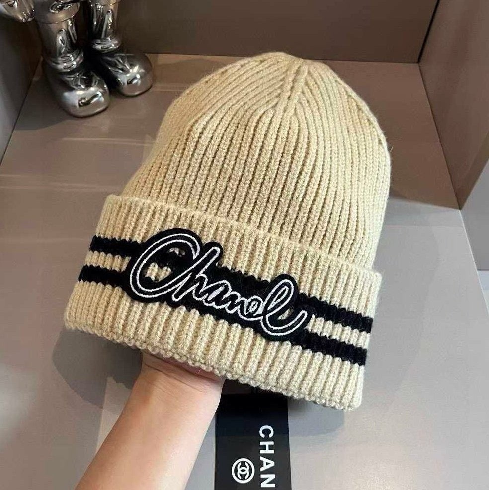 💕 샤* 레터링패치 비니 aaa410