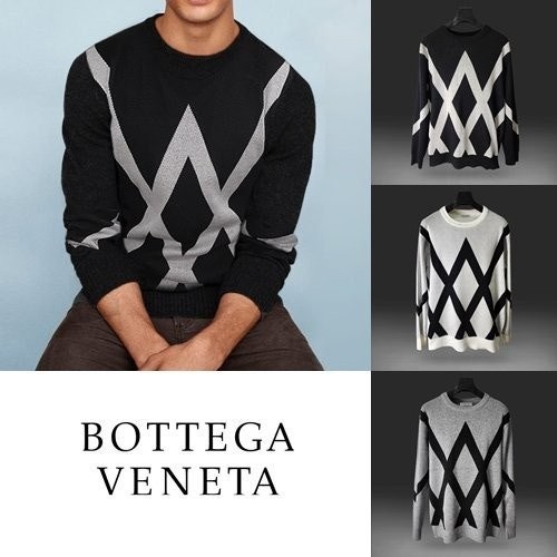 💕 보** 사선 라운드 니트