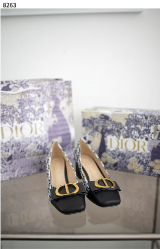 #디올 [Christian Dior]  디올 CD로고 리본 장식 오블리크 펌프스 힐 신상입고💢 #신발 #8263