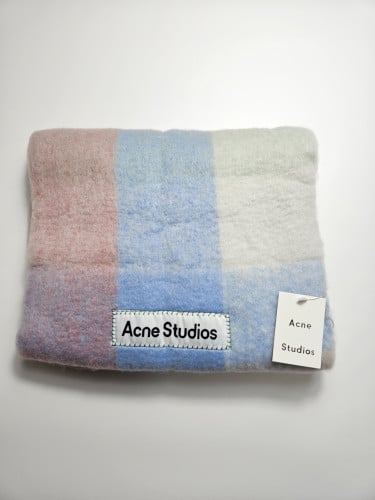 아크네 체크 머플러