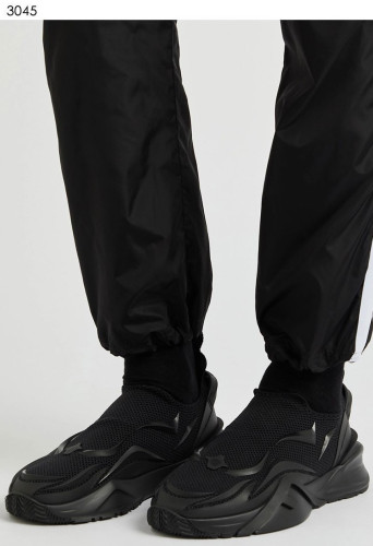 #팬디 [FENDI] 수입프리미엄급 테크니컬 flow 러너스니커즈 신상 입고💢 #태그 #신발 #3045