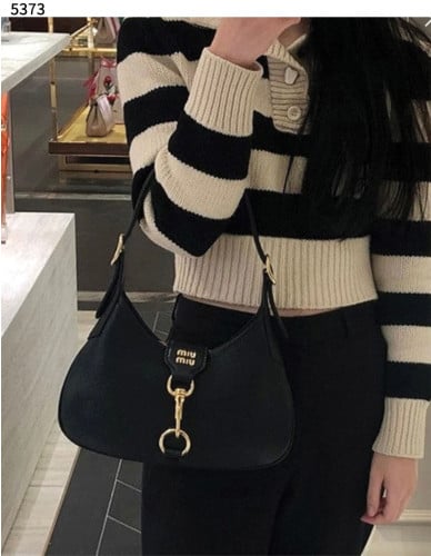 #미우미우 [MIU MIU] 수입프리미엄급 마드라스 호보백 신상 입고💢 #태그 #가방 #5373