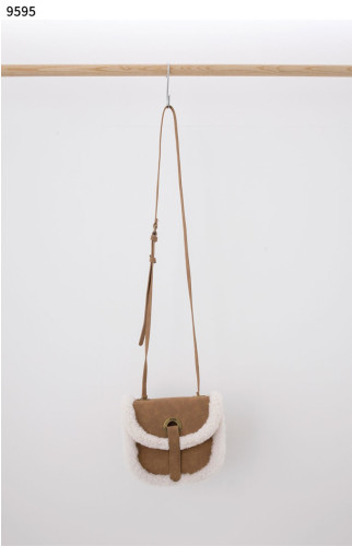 #어그 [UGG] 어그 무스탕 크로스바디 미니백 신상입고💢 #가방 #9595