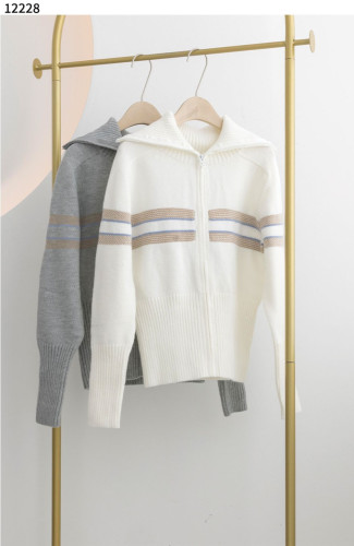 #디올 [Christian Dior] 알프스 모크넥 가디건 신상입고💢 #상의 #니트 #12228