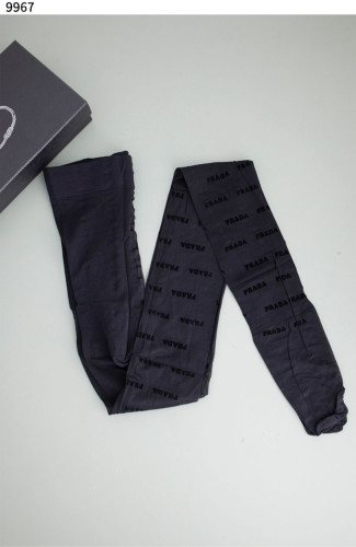 #프라다 [PRADA] 프라다 그래픽 로고 여성 스타킹 신상입고💢 #스타킹 #9967