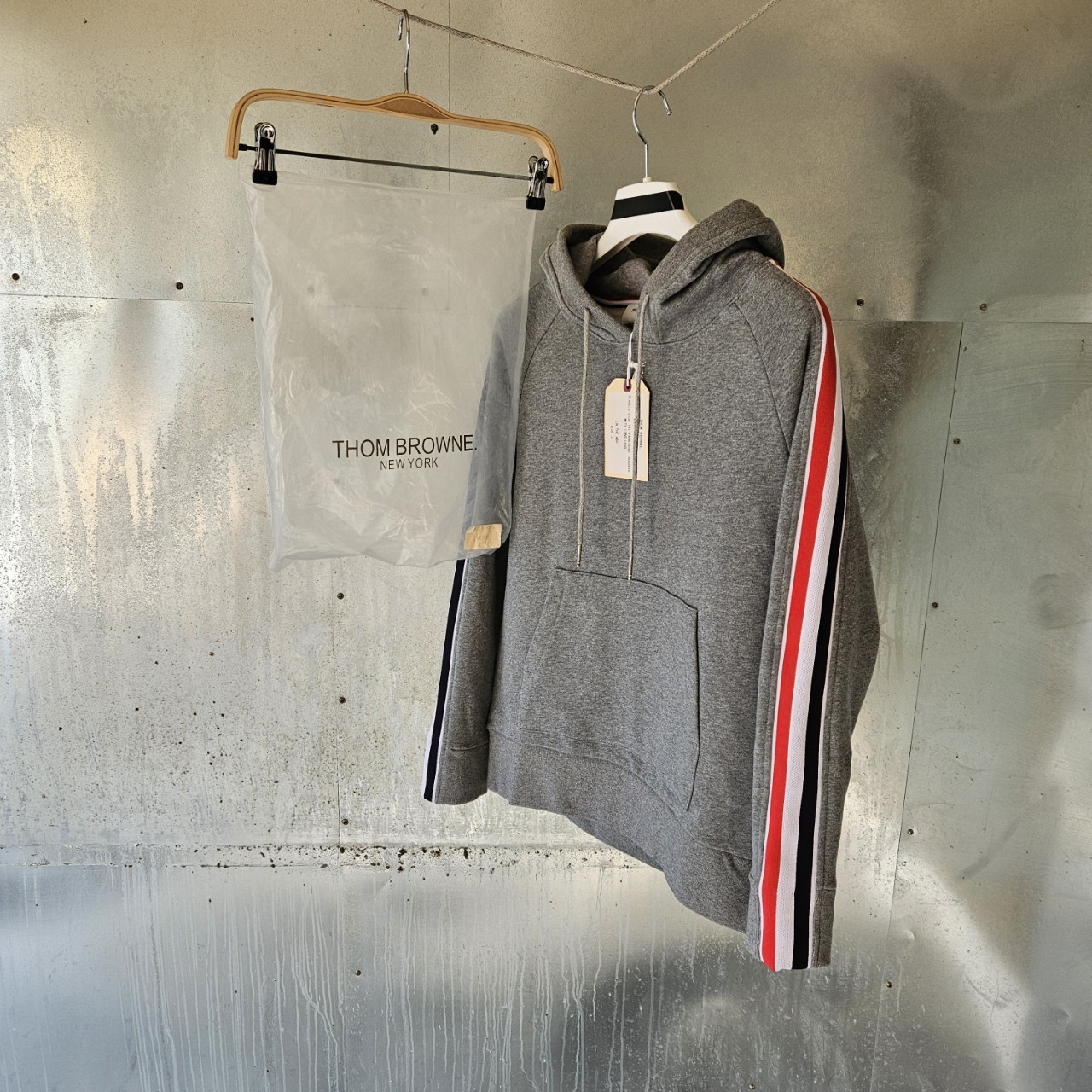 톰*라* 라프리마 삼선 후드