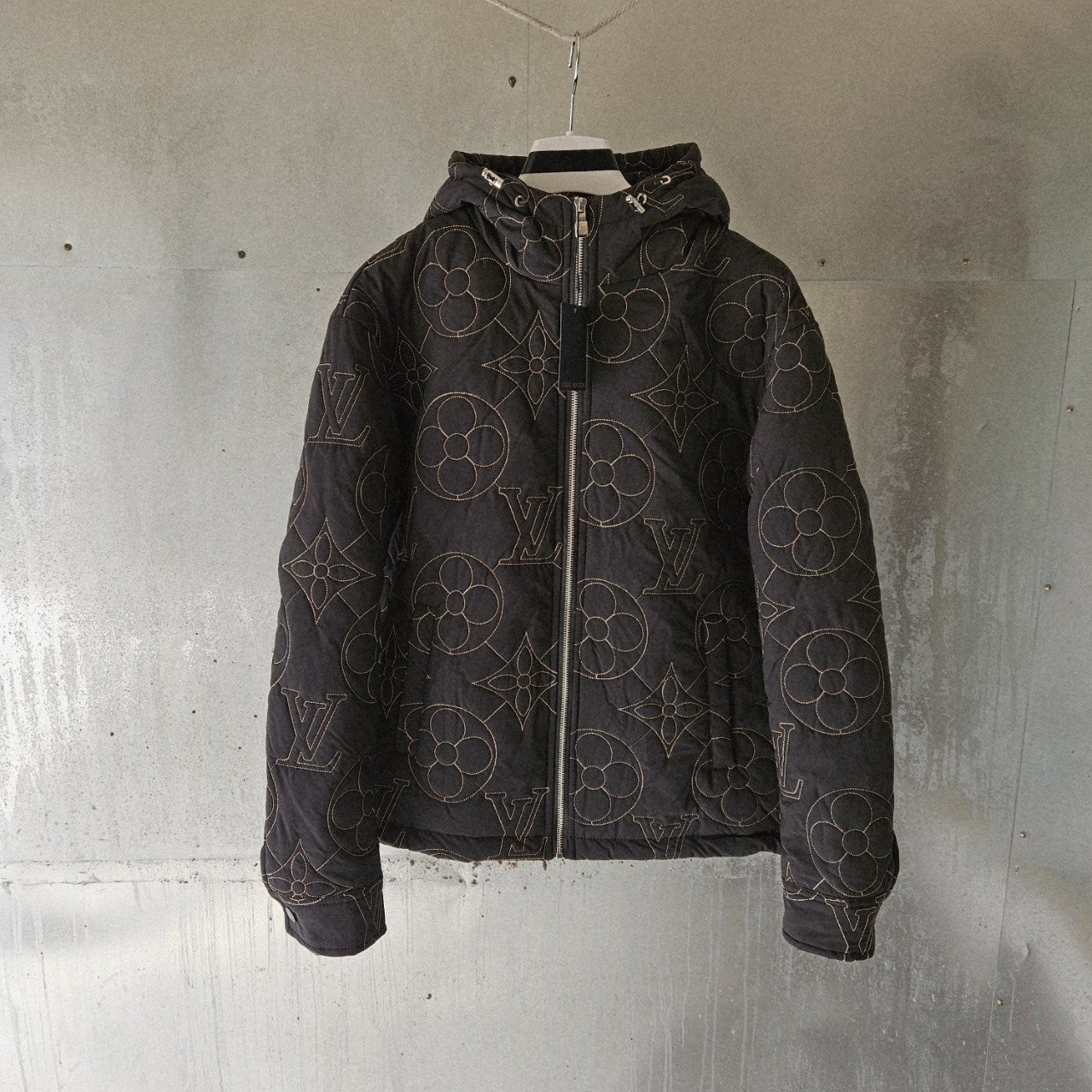 루*비* 모노그램 플라워 퀄팅 후드자켓