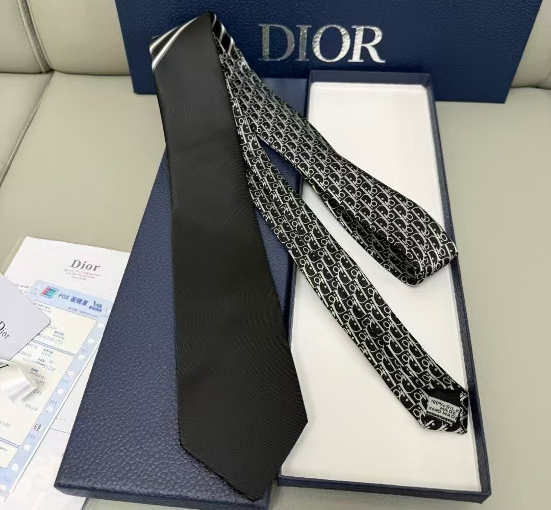 디*  오블리크 실크 넥타이