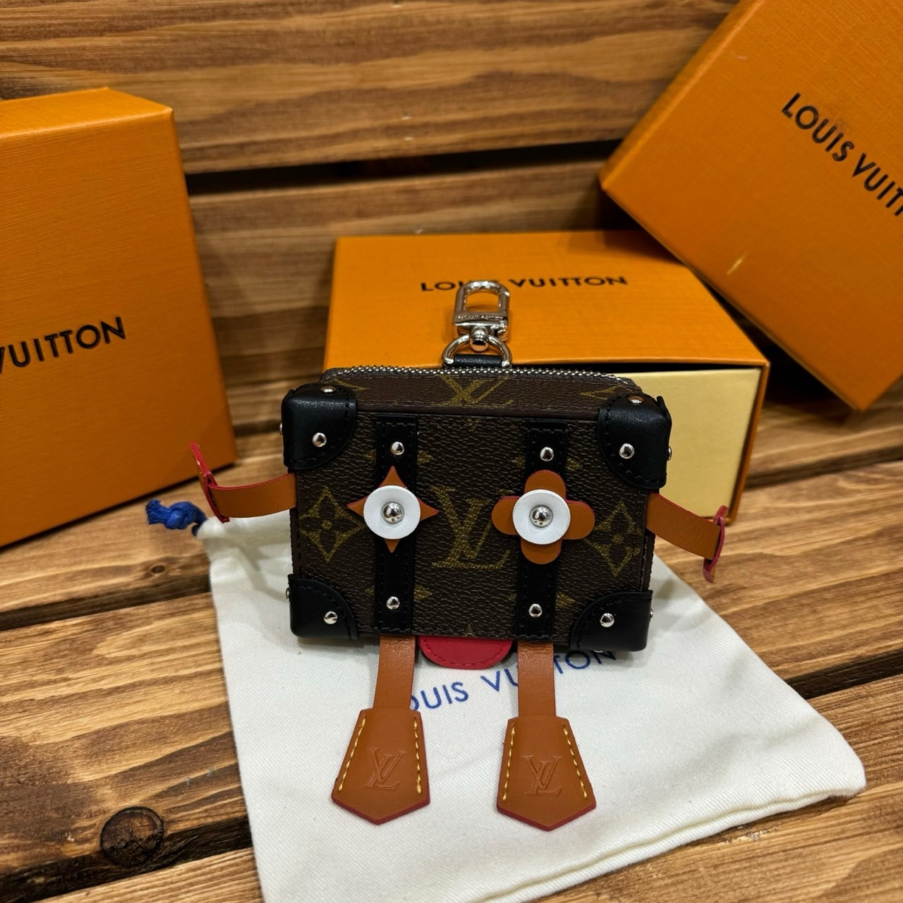🤴🏻  #루비통 (L.V) 미스터 트렁크 키홀더 백참🤴🏻