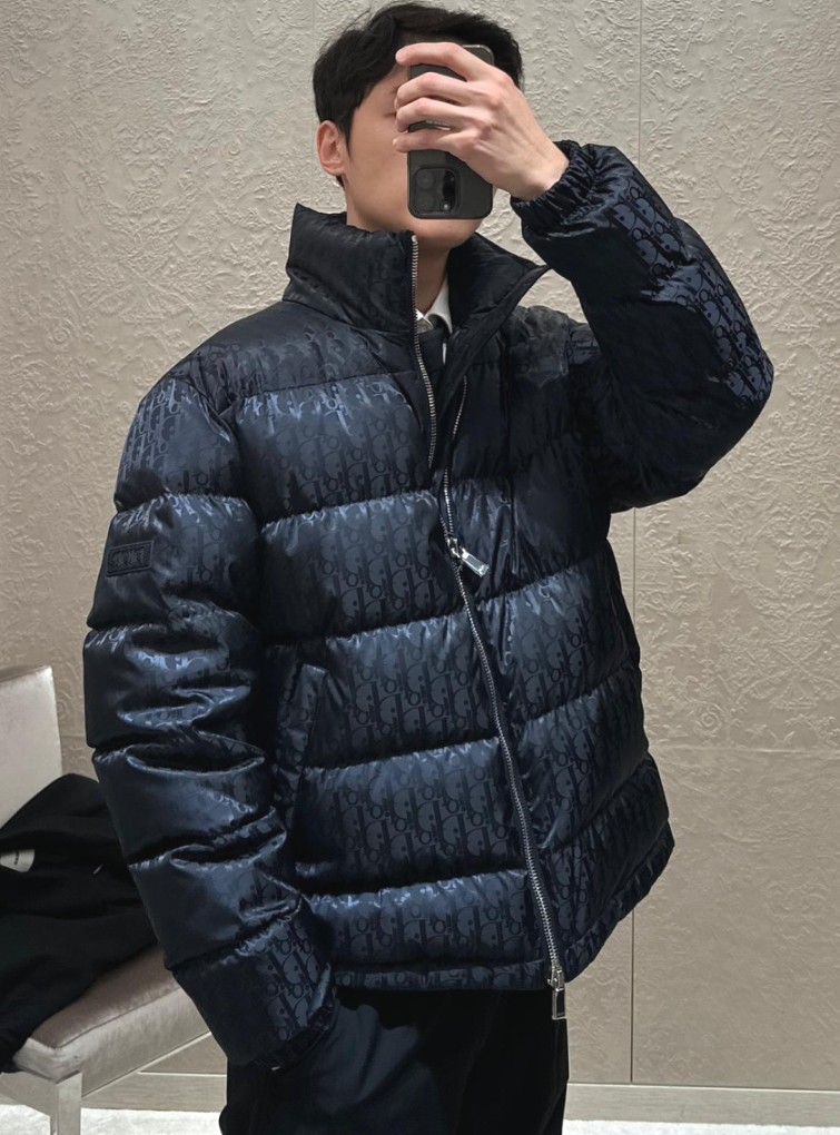 #디올 오블리크 테크니컬 자카드 다운 자켓