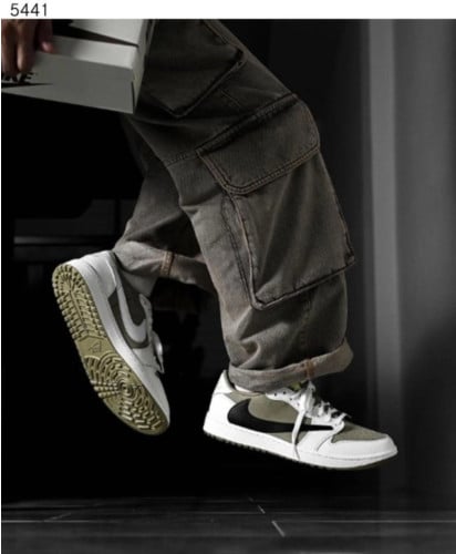 #나이키 [NIKE] 에어조던 1 로우 골프 x Travis Scott 트래비스 스캇 Neutral Olive 신상 입고💢 #태그 #신발 #5441