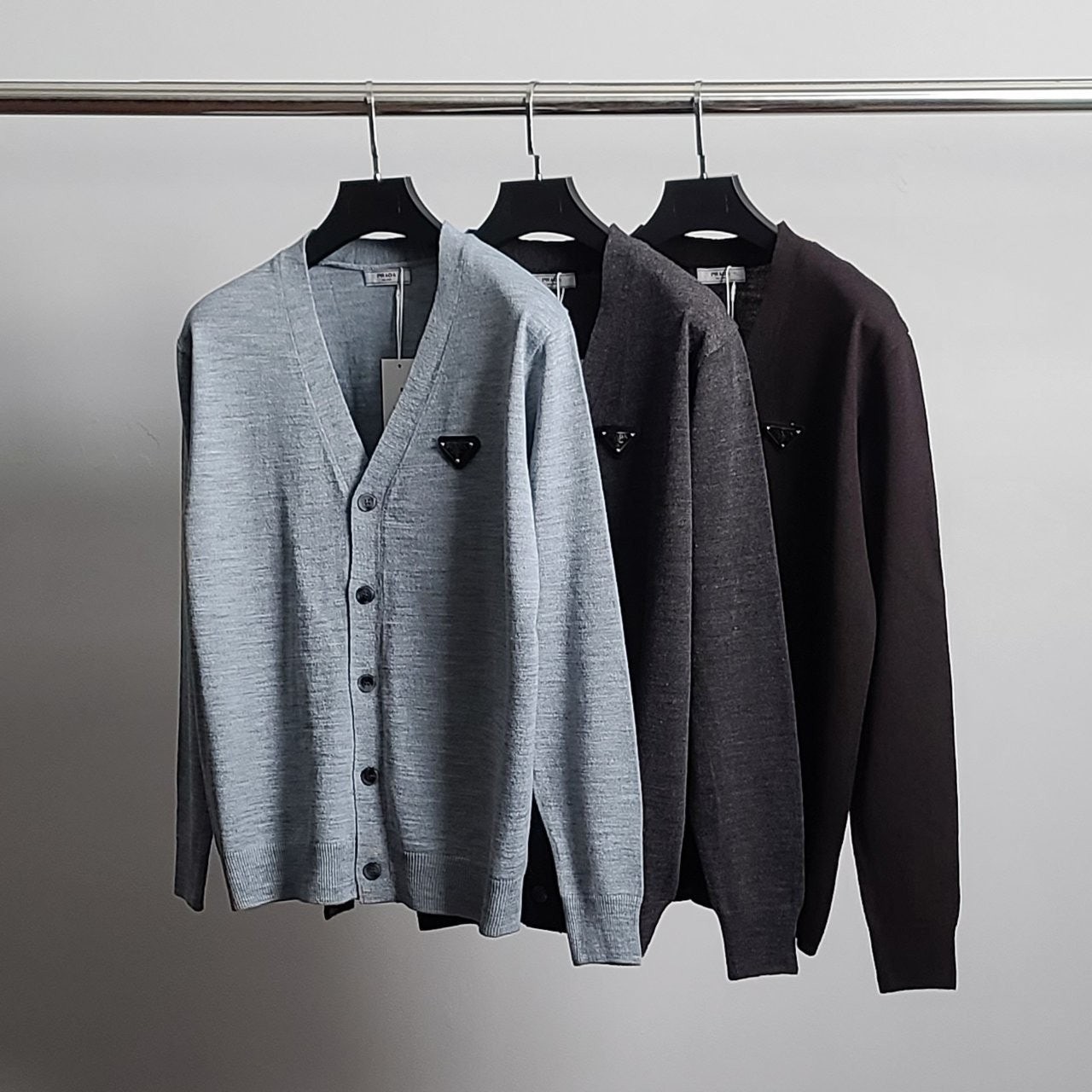 💕 프** 로고와펜 가디건