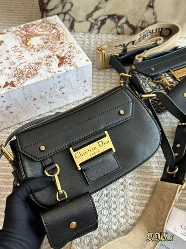 💕 디* 크로스백