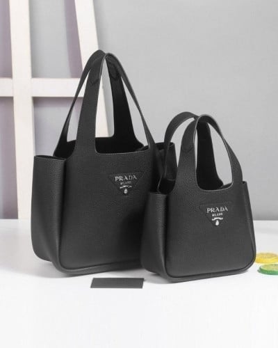 💕 프** 플루 토트백