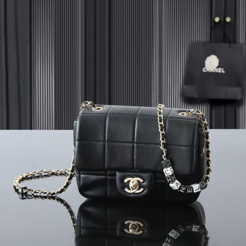 💕 샤* 큐브 체인 플랩백