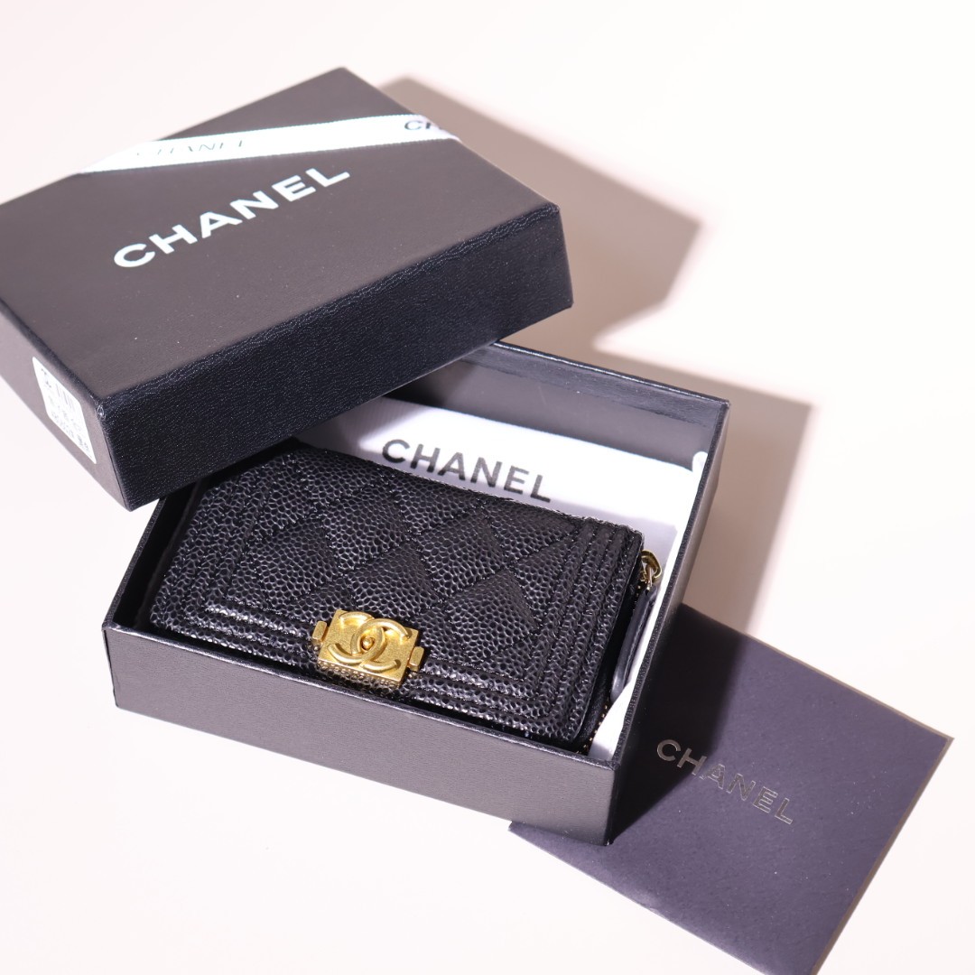 ✨샤넬 보이 캐비어 금장 카드지갑 ✨