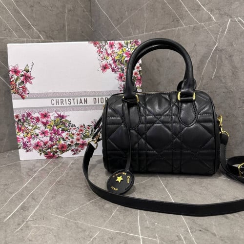 #AE #디올 카로 그루브백