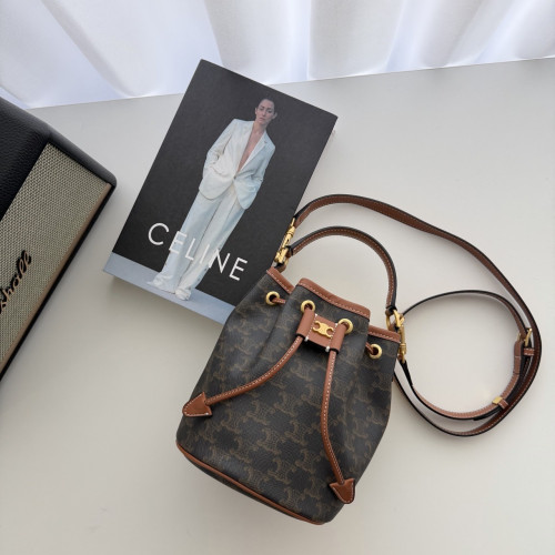 #A #셀린느 클라라 버킷백