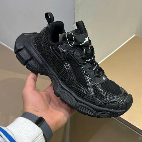 발렌시아가 스테이플러 스니커즈 블랙