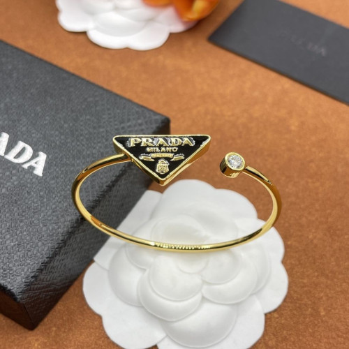 프라다 삼각찡 링 팔찌 골드