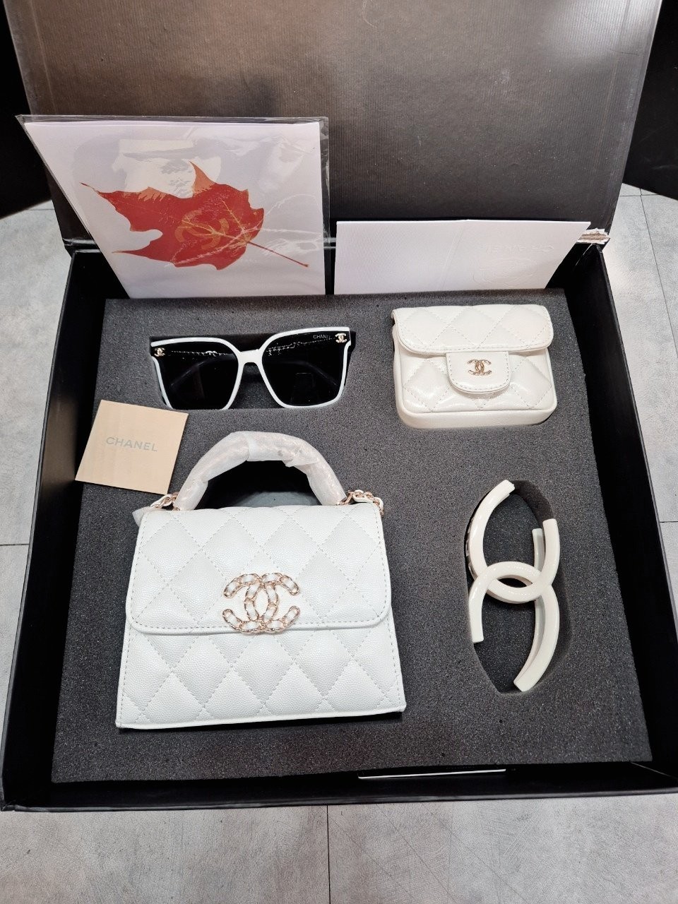 샤넬 탑핸들 토트백 화이트 4종 세트