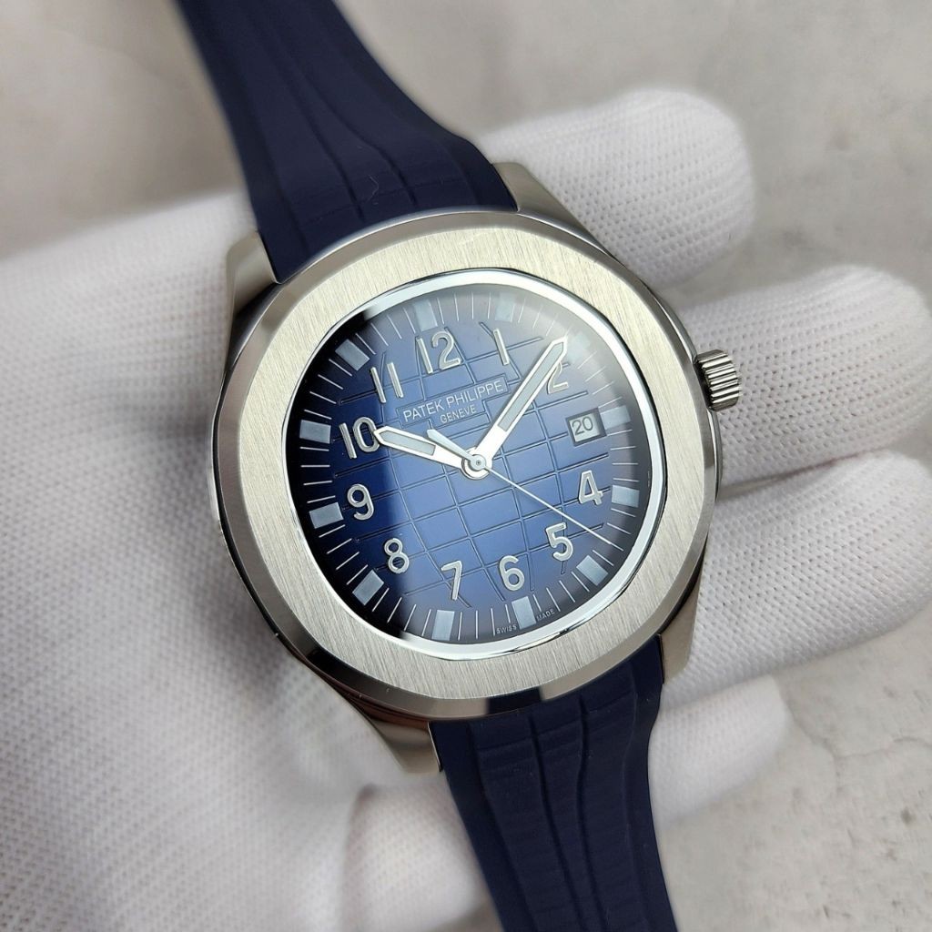 파텍필립 아쿠아넛 블루 다이얼 5168G 시계