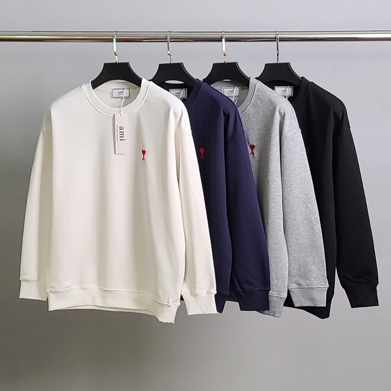 💕 아* 스몰하트자수 코튼 맨투맨