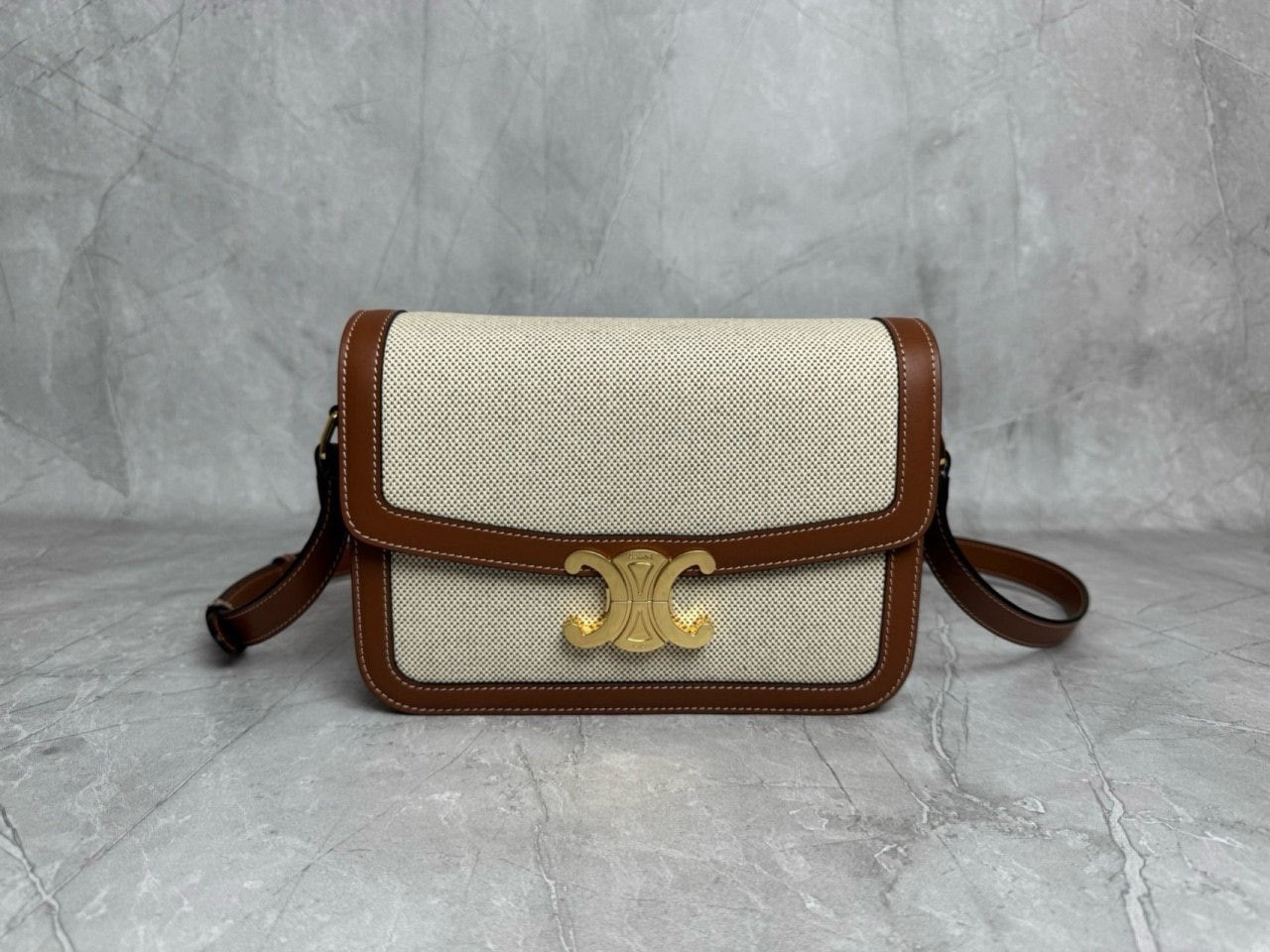 💕 셀** 트리옴페