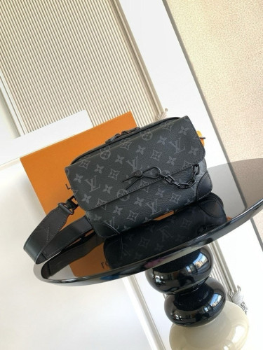 💕 루* 크리스토퍼 메신저 백