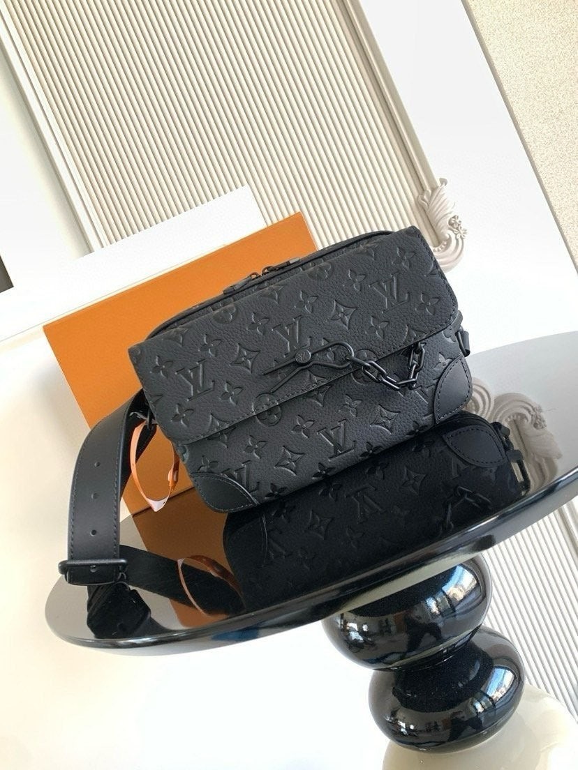 💕 루* 크리스토퍼 메신저 백