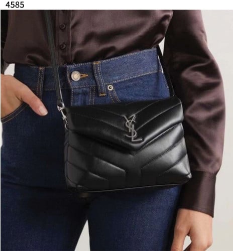 #입생로랑 [YSL] 수입프리미엄급 생로랑 Y 퀼트 처리된 가죽 소재의 루루 토이백 신상 입고💢 #태그 #가방 #4585