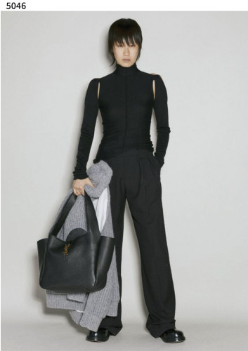 #입생로랑 [YSL] 수입프리미엄급 BEA TOTE IN GRAINED LEATHER 미디엄백 신상 입고💢 #태그 #가방 #5046