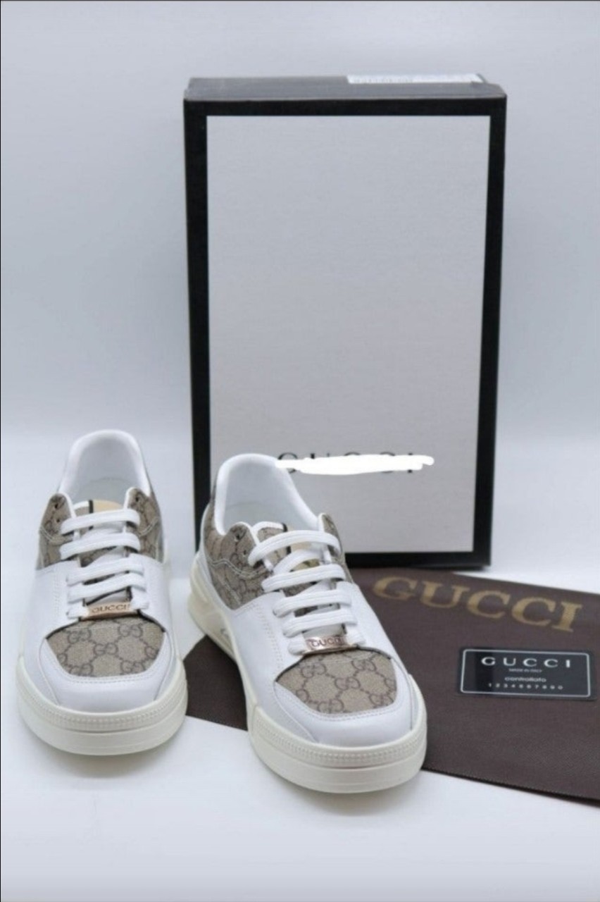 #구찌 남성 체크 스니커즈.