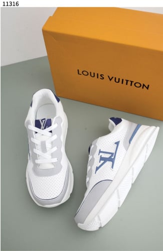#루이비통 [Louis Vuitton] LV 클래식 스니커즈 신상입고💢 #신발 #11316