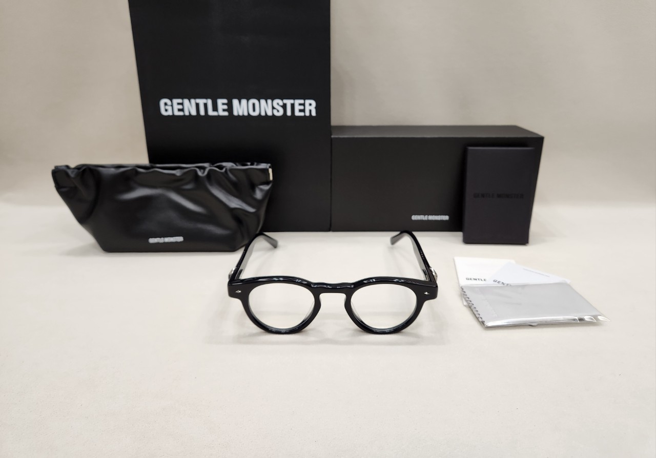 젠*틀몬스터 본 (최상위버전) 안경테 입고~