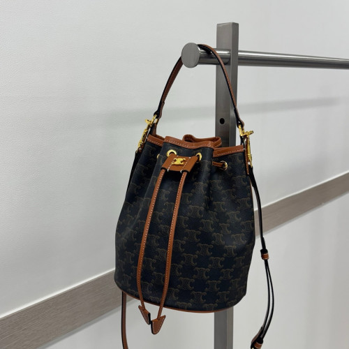 🤴🏻  #셀린느  클라라 버킷백🤴🏻