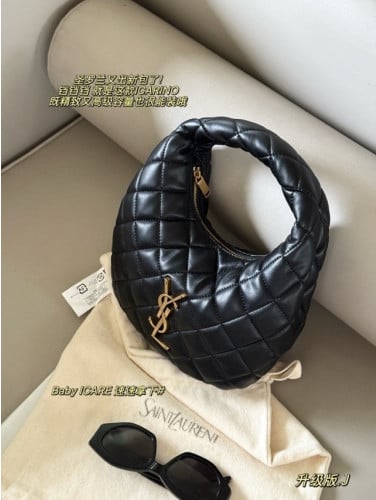 💕 생** 이카리노 퀼팅 레더 토트백