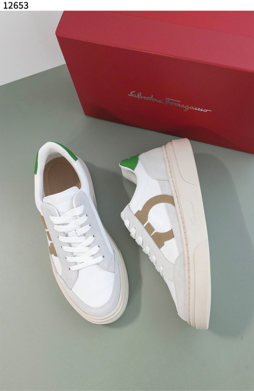 #페라가모 [Ferragamo] Ferragamo Gancini-Patch Calfskin Sneakers 신상입고💢 #신발 #12653