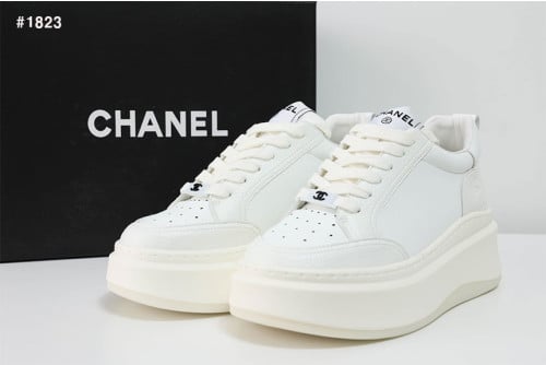 🍀 [CHANEL] 샤넬 뒷로고 스니커즈 🍀