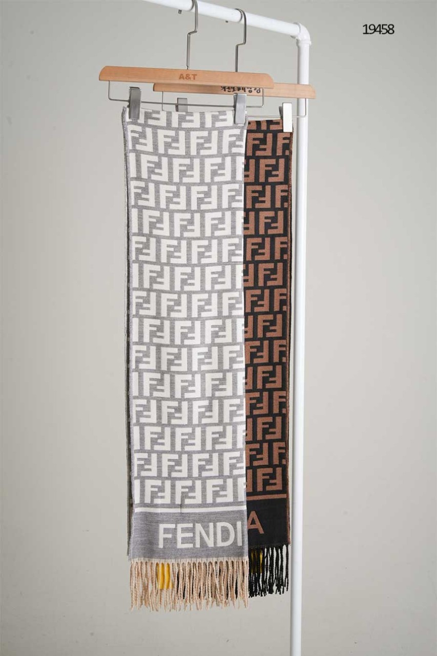 🔆 [FENDI] 팬디 남여공용 FF 모노그램 울 머플러 🔆