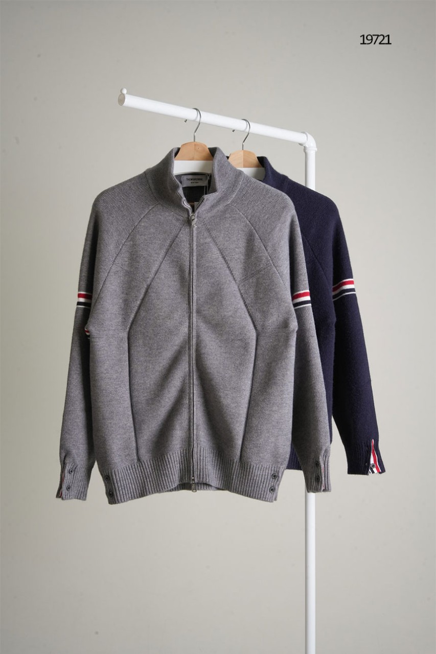 🔆 [THOM BROWNE] 톰브라운 코튼 삼선라인 케이블 니트 풀집업 자켓🔆