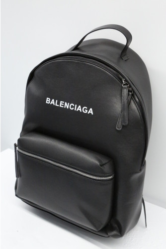 ✨[BALENCIAGA] Everyday 소가죽 백팩✨