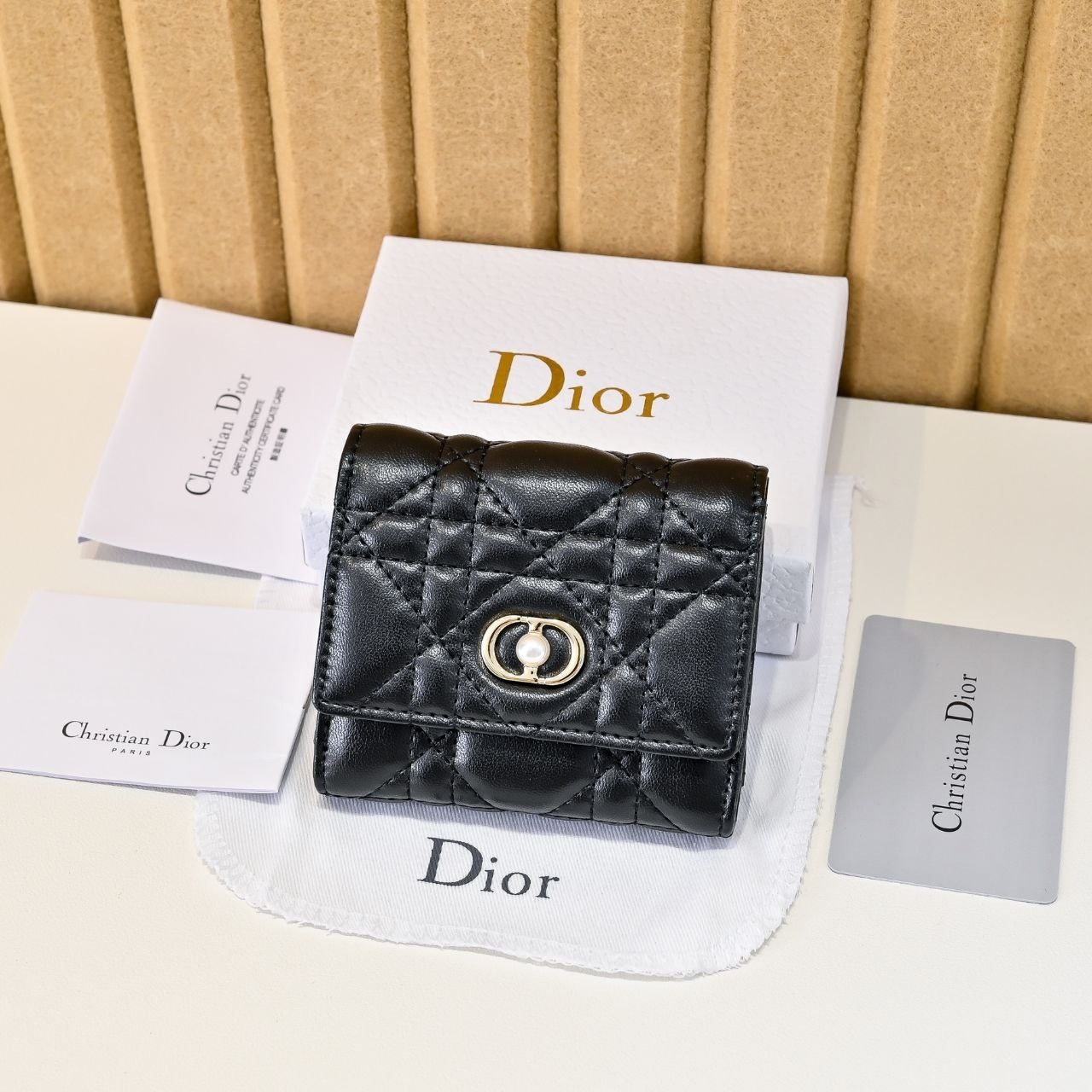 #디올 Dior Jolie Hibiscus 지갑