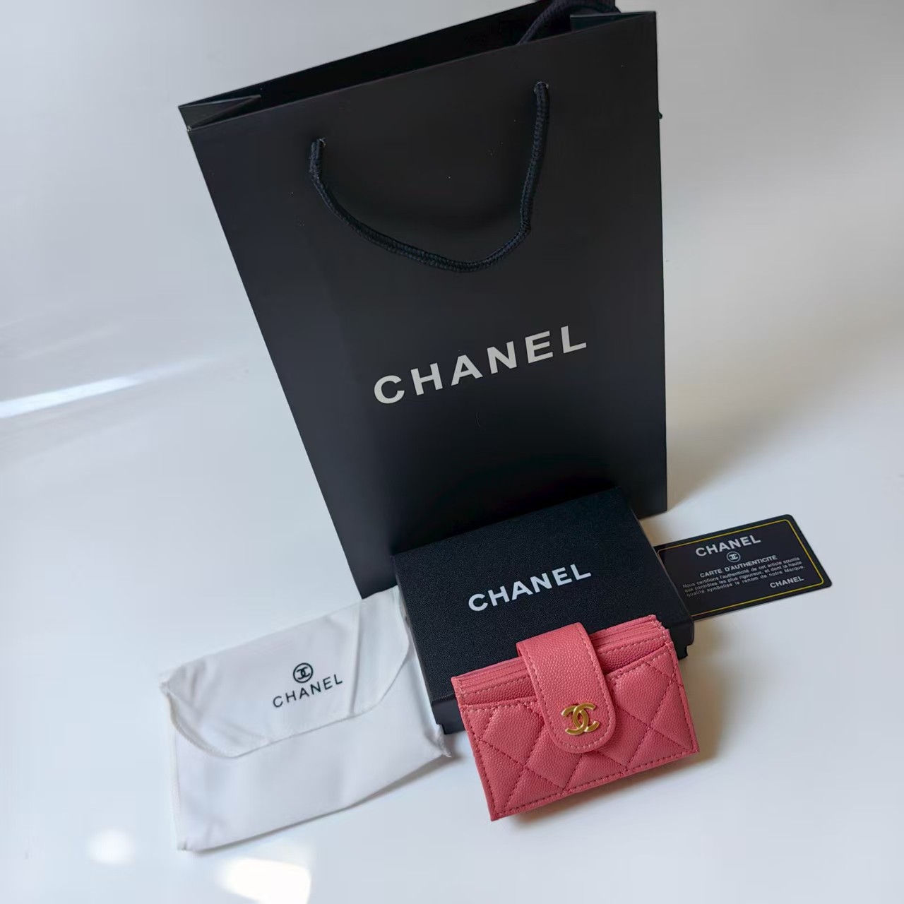 #샤넬 클래식 아코디언 카드지갑