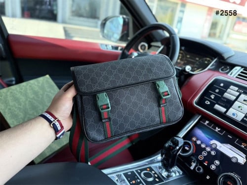 🍀 [GUCCI] 구찌 GG 수프림 메신저 크로스백 🍀