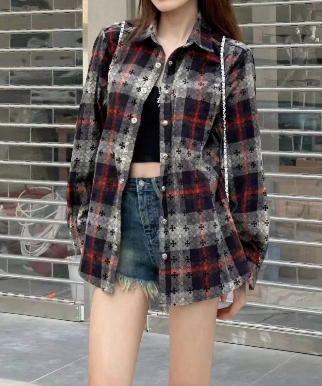 크VVV CH 십자가 패치 버튼 자가드 체크셔츠